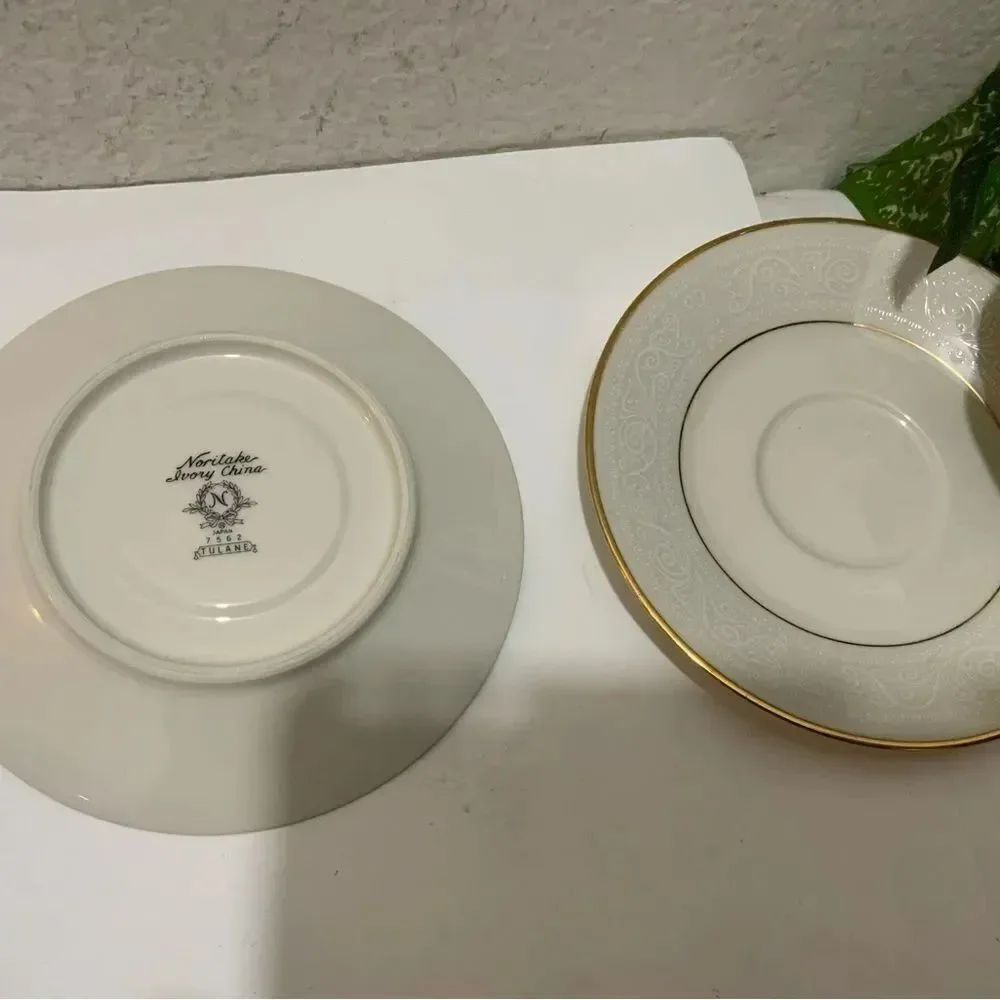 NORITAKE IVORY CHINA 7562 TULANE JAPAN 2 BREAD & BUTTER PLATES 6 1/2